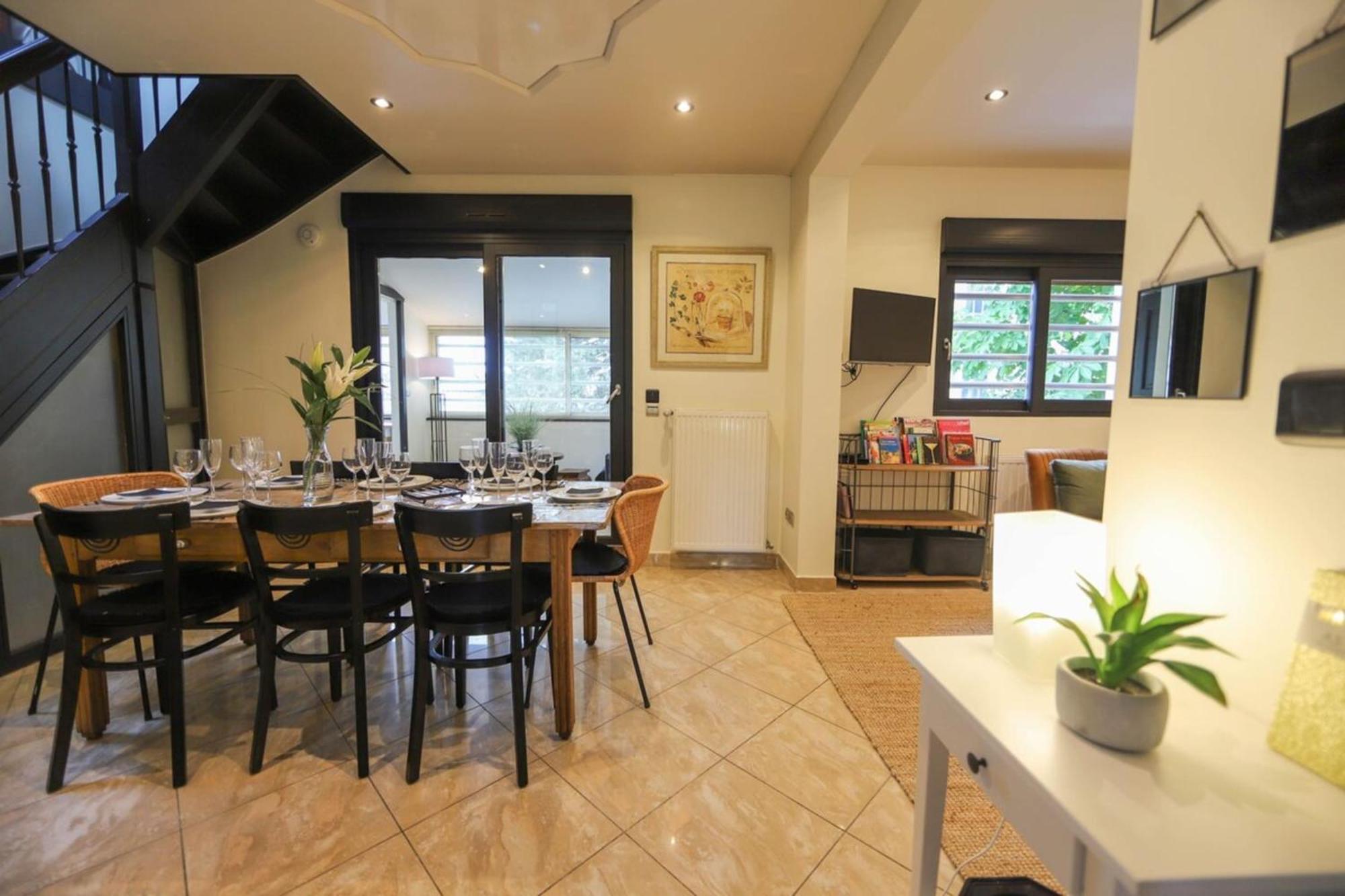 アヌシーChez Maminou - 8 Couchages Parking Proche Centreアパートメント エクステリア 写真
